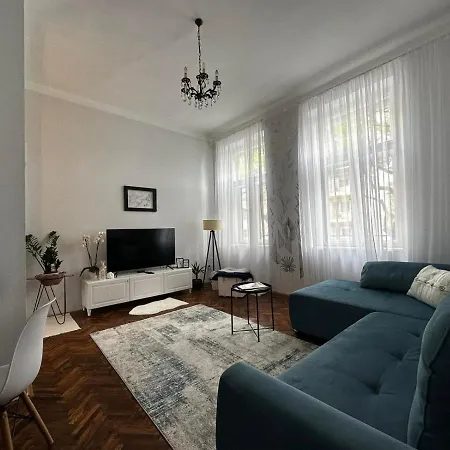 Pure Of Joy City Centre Apartment Subotica Exterior photo